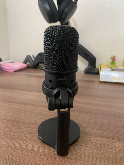 Микрофон hyperX solo cast