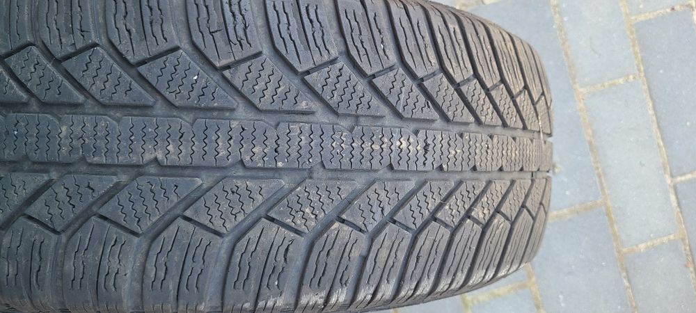 Vand 2 cauciucuri de vara Continental 215/55/R17