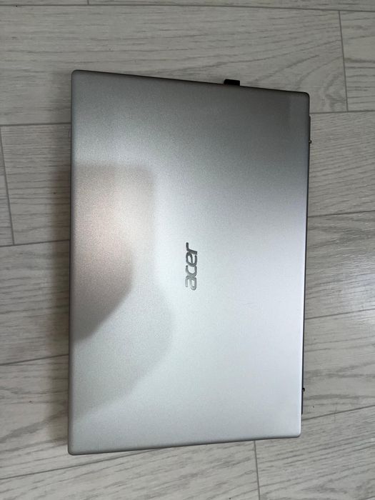 Продам Ноутбук Acer Swift 1