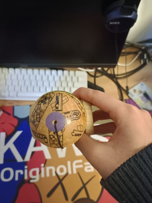 Kendama from bonz(nu mai e pe stoc pe niciun site)