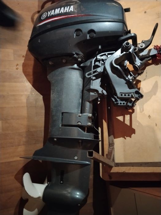 Продаётся лодочный мотор Yamaha 15FMHS, практически новый.