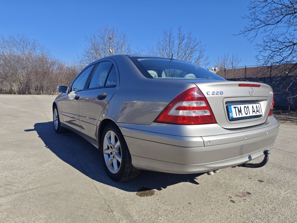 Mercedes 220 CDI