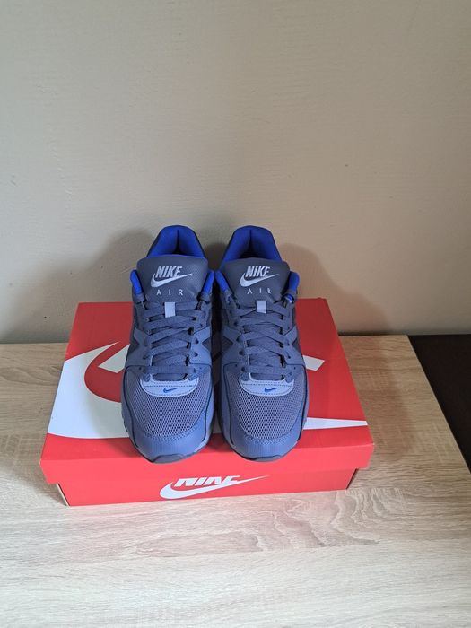 Маратонки AIR MAX COMMAND 42.5 номер