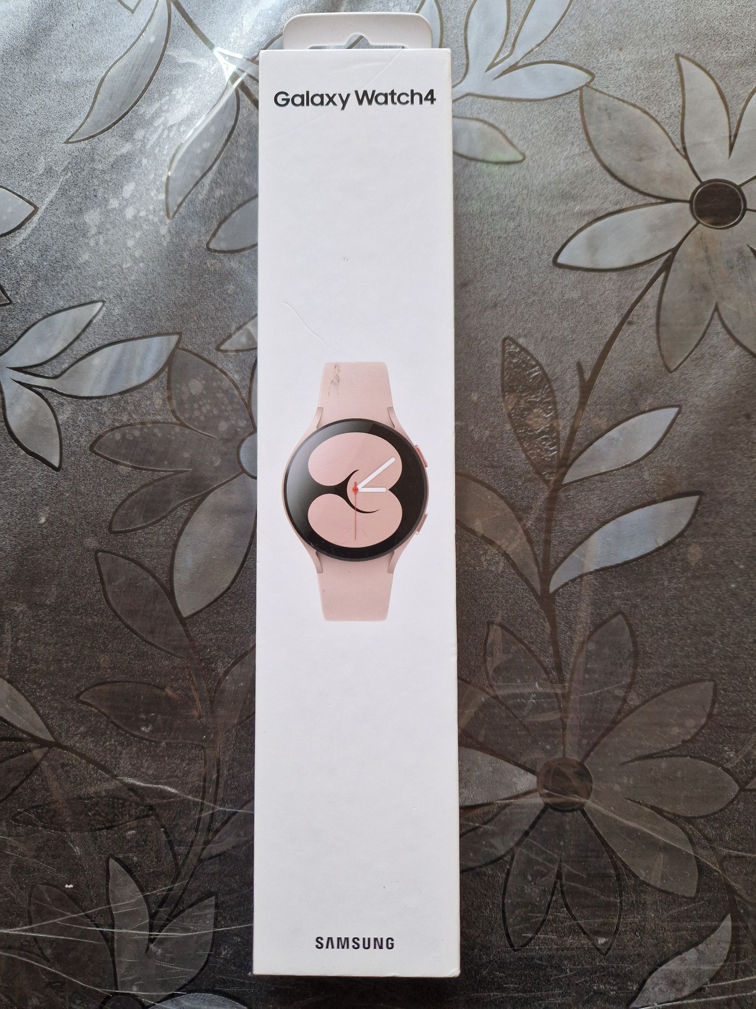 Смарт часовник Samsung Galaxy Watch 4