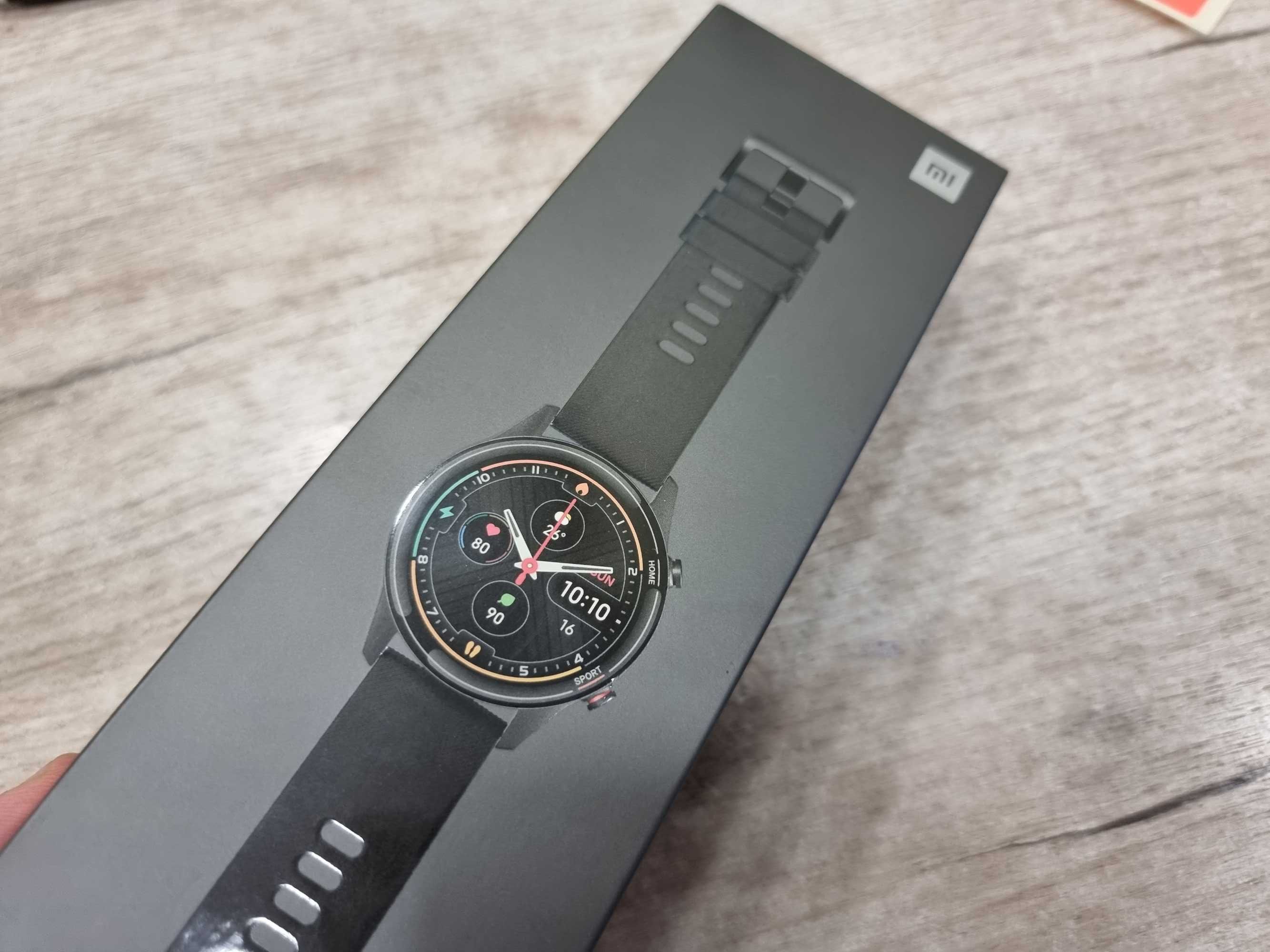 Смарт часовник Xiaomi Mi Watch
