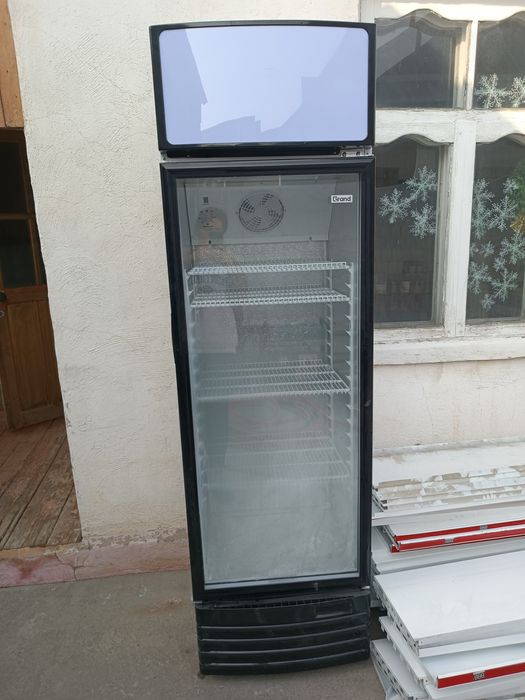 Холодильник  срочно продаются