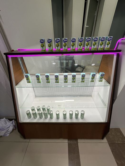 Витринный холодильник