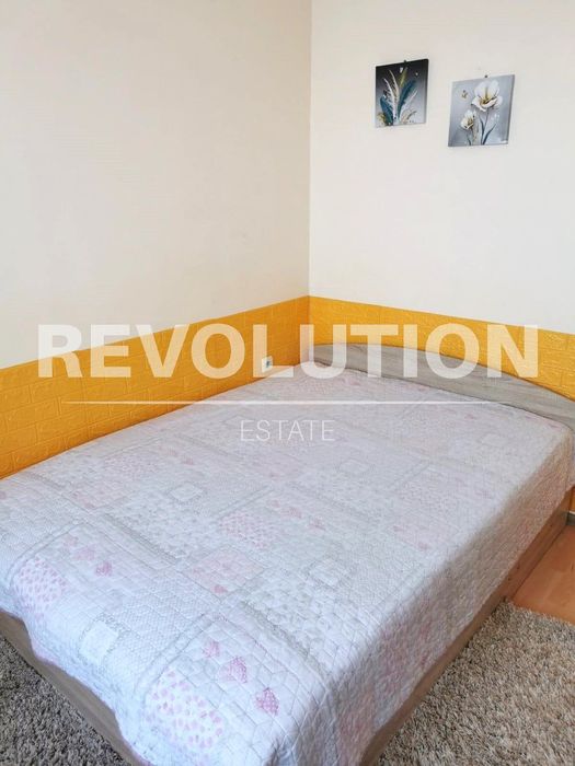 Дава се под наем Тристаен апартамент в Варна, Левски - 80 кв.м за 350 € - Снимка #3