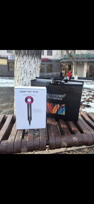 Продам новый фен Dyson