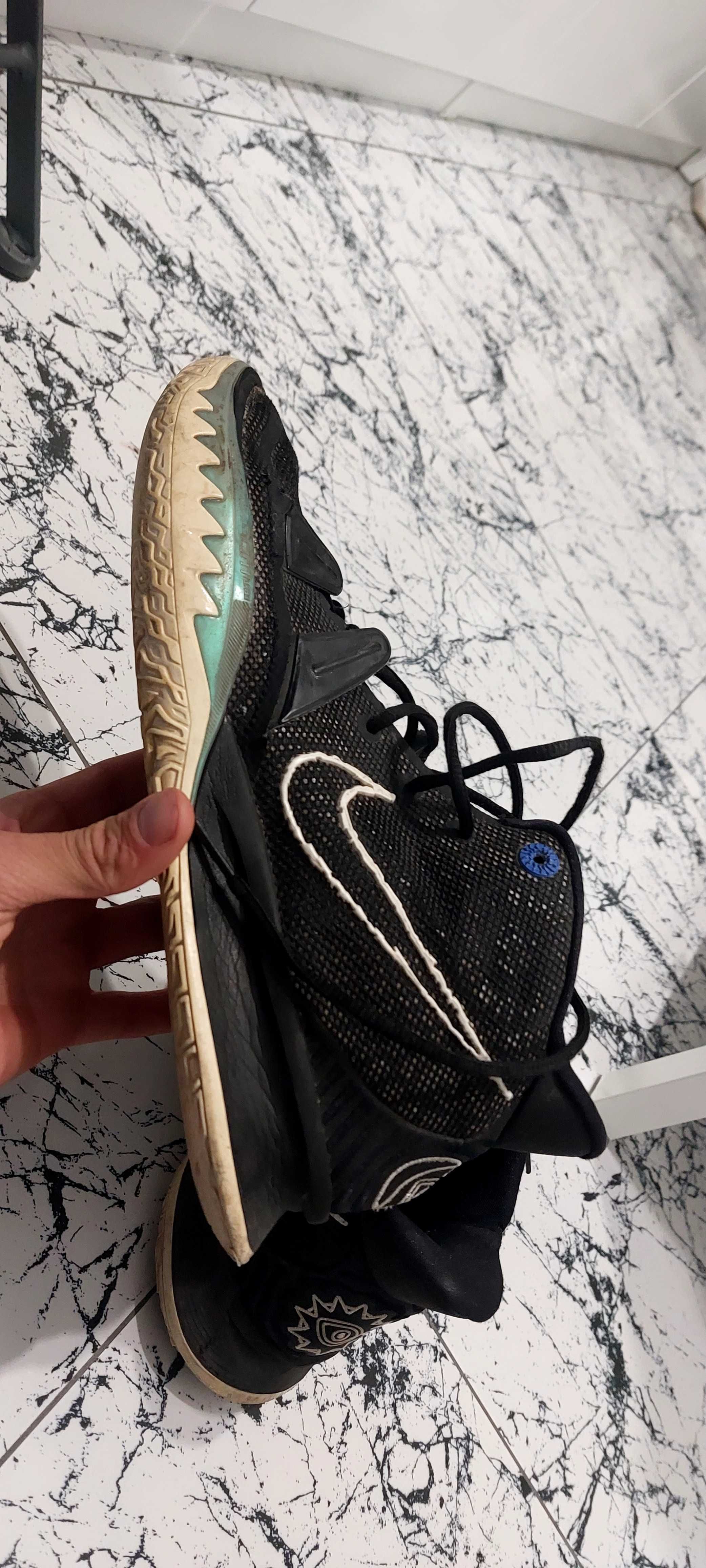 Баскетболни обувки Kyrie 7 45ти номер