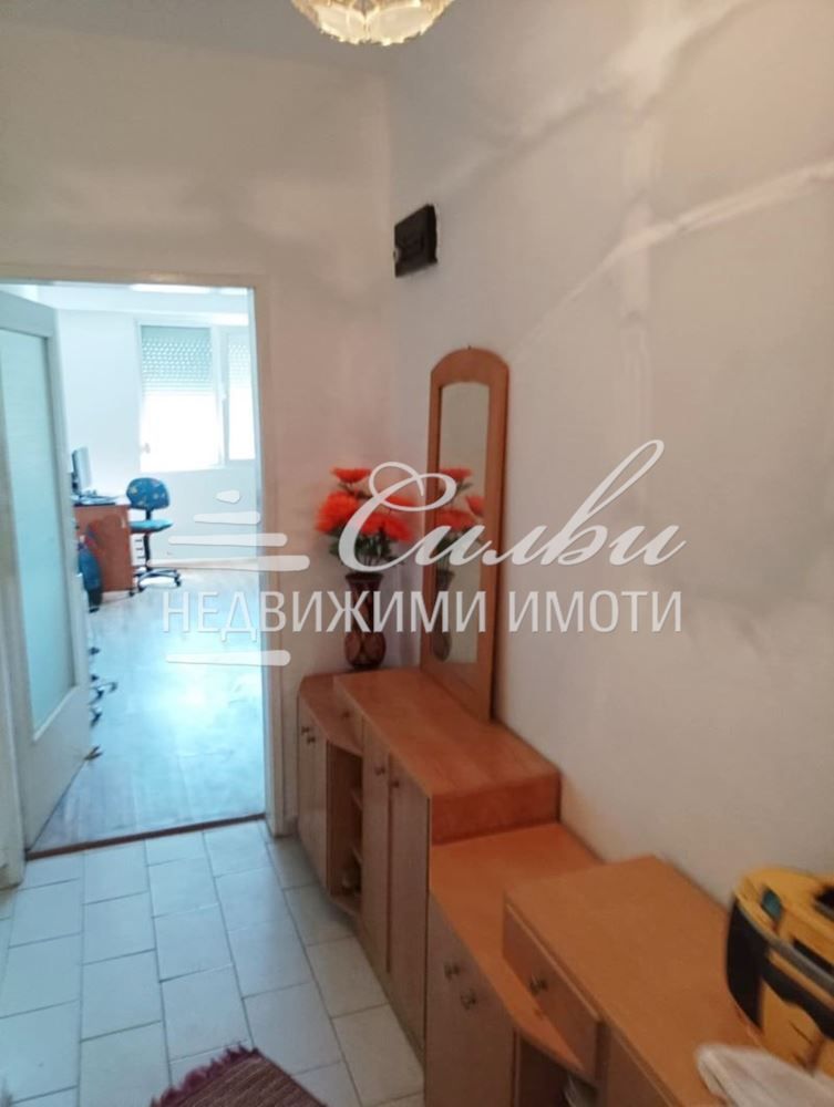 Продава се Двустаен апартамент в Шумен, Болницата - 67 кв.м за 1172 €/кв.м - Снимка #10