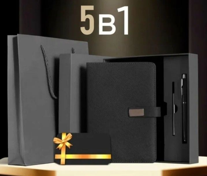 В предверии Нового года заказываем елочные шары, сувениры и наборы