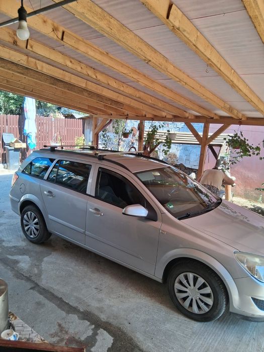 Vând Opel Astra H