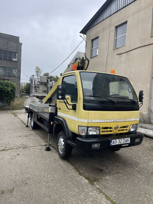 PRB Nacela Multitel Nissan Cabstar