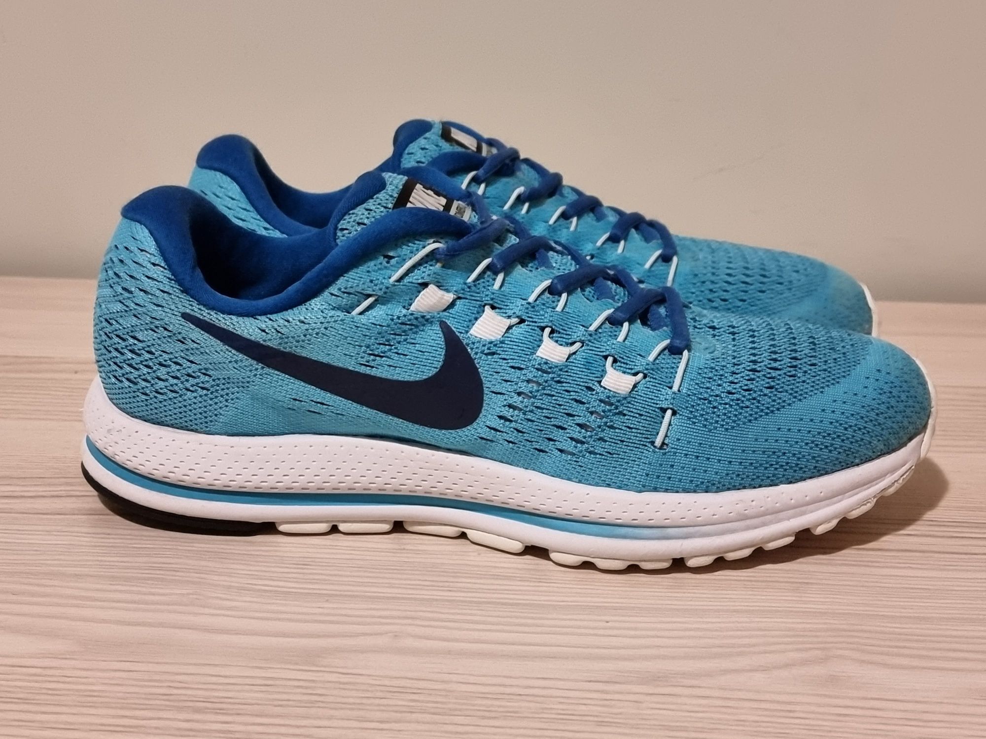 Nike Air Zoom Vomero 12 спортни обувки 42 номер