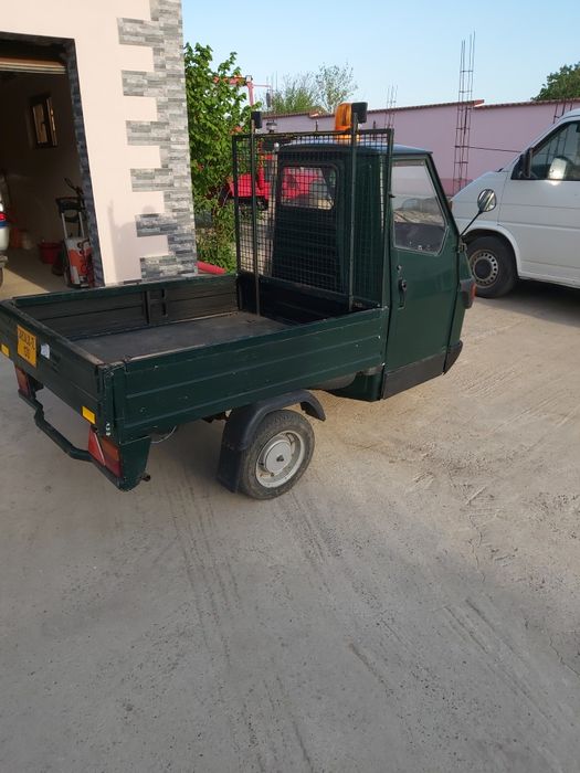 Vând Piaggio Ape 50