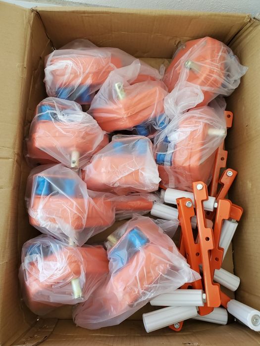 Macara cu cliket pentru aerisire solar