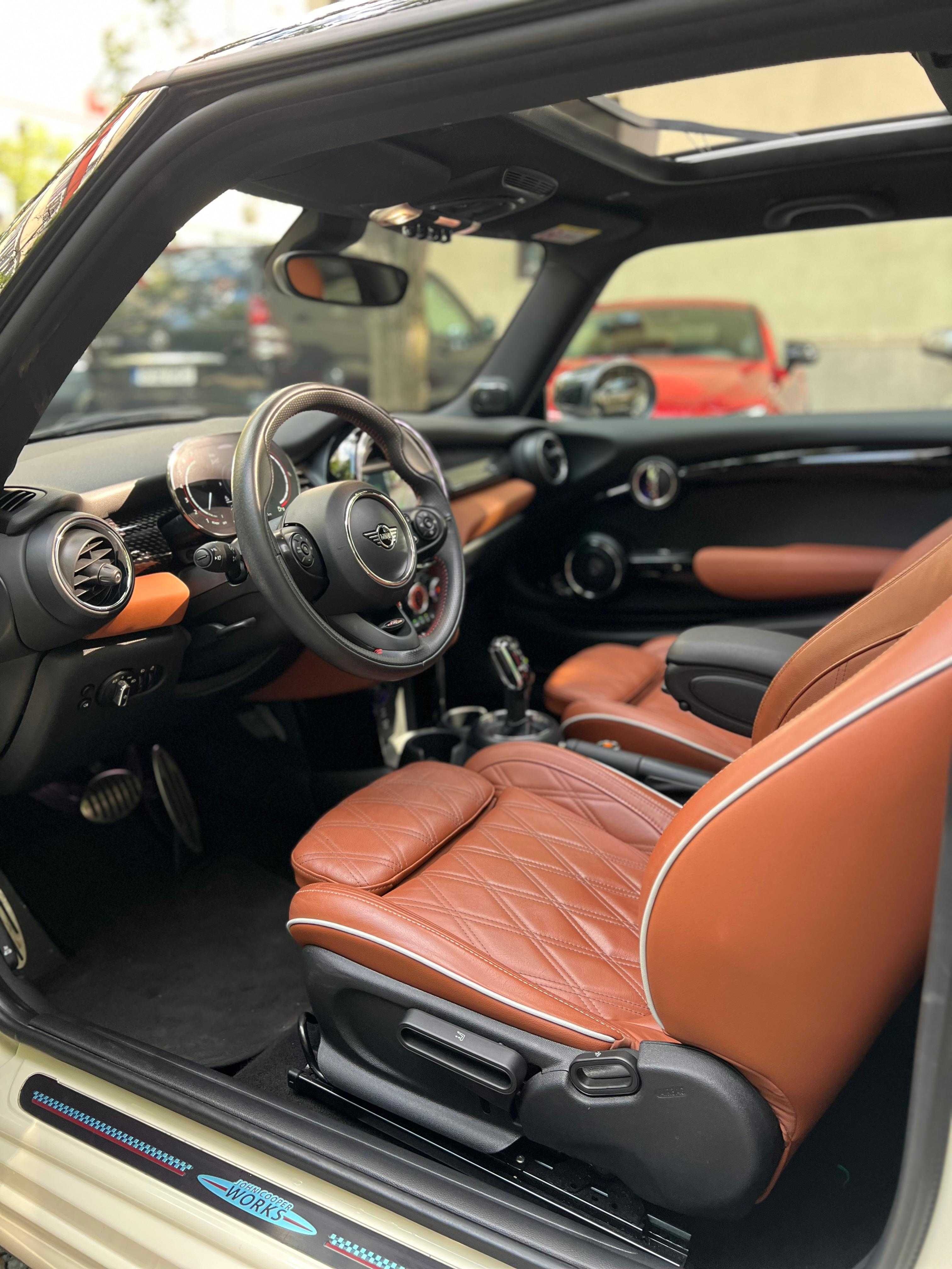 Mini John Cooper Works 2021 2.0bnz. km 30114 detalii pe autoavariat-ro