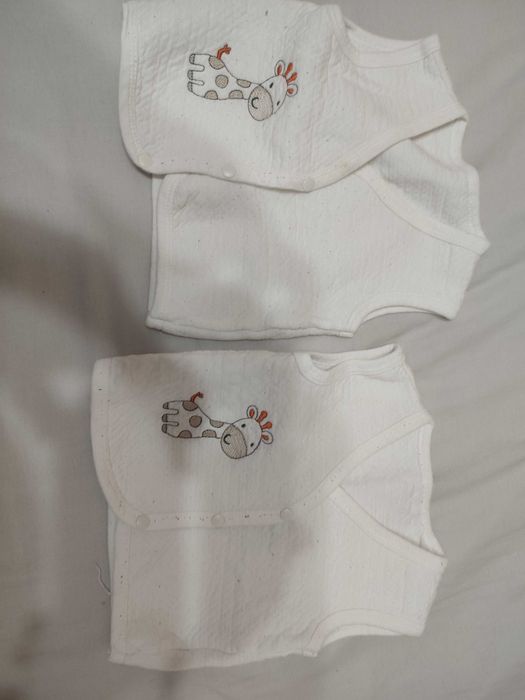 Предлагам детски дрешки за момичета почти като нови за 10-16 месеца