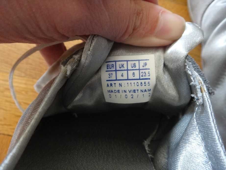 Оригинални сиви маратонки Le Coq Sportif 36 номер Bagatelle Satin Silv