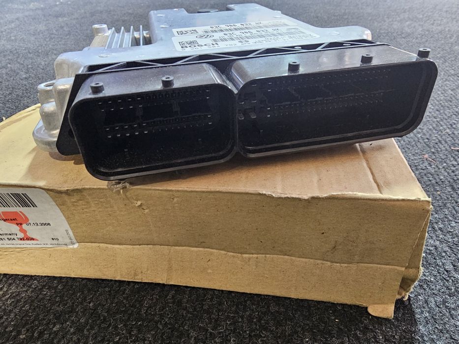 Ecu motor nou original Volkswagen Golf 1.4TSI

Cod Oe: 03C 906 032 AK