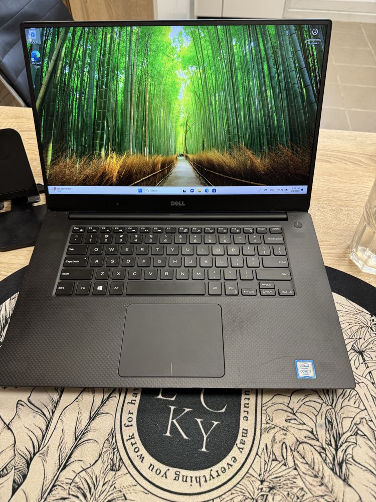 Лвптоп Dell Precision 5510 - 15,6”, i7, алуминиев корпус, отличен