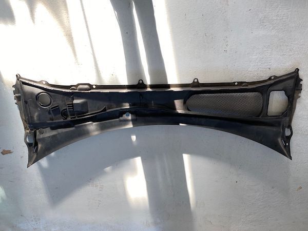 Ornament stergatoare parbriz Volvo V60 V60CC 2019+ 31479548 32314712