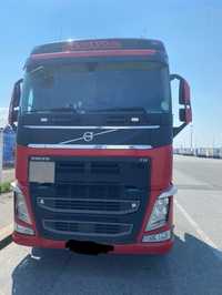 Volvo fh16  camionul este din 2016 euro6 toate schimburile facute