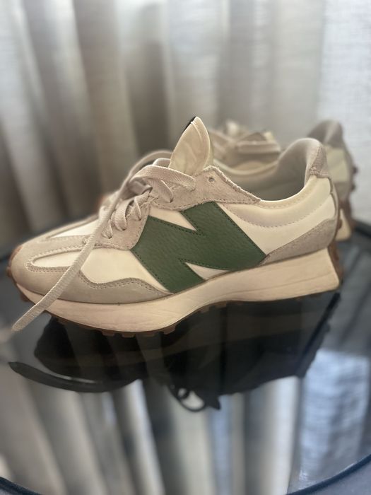 Кожени маратонки New Balance 327 бяло и зелено