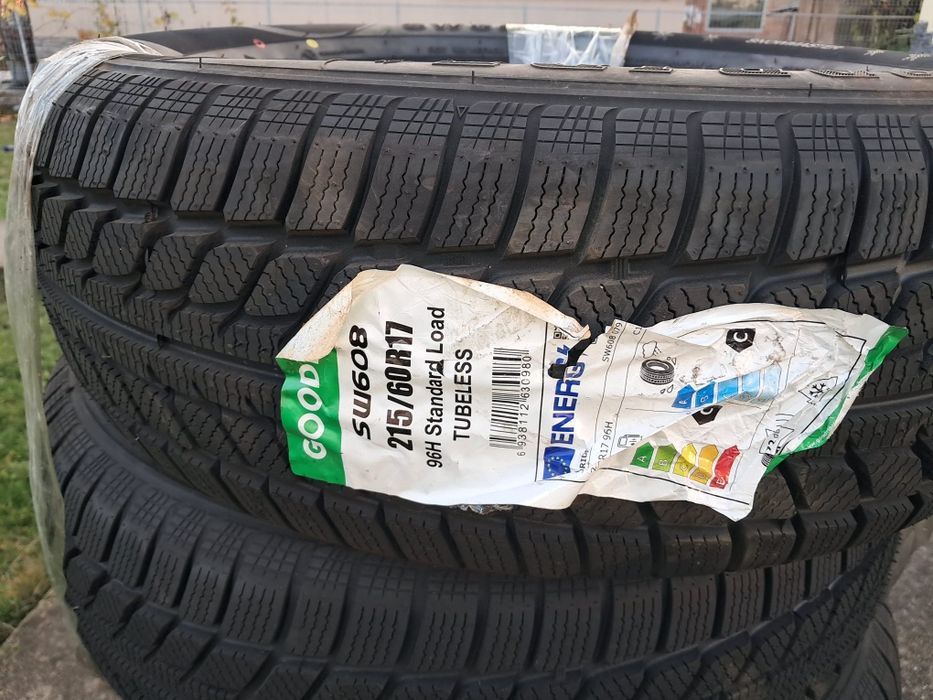 Vând anvelope iarnă