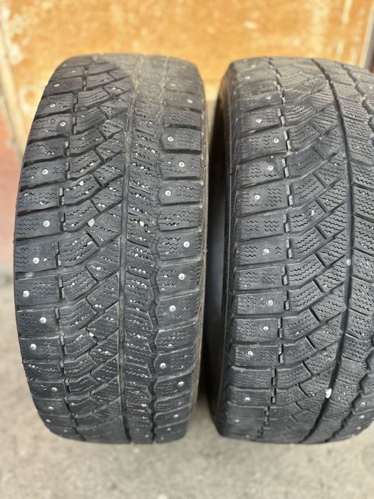 Viatti Brina Nordico 215/55 R17 — зимняя шипованная резина, комплект