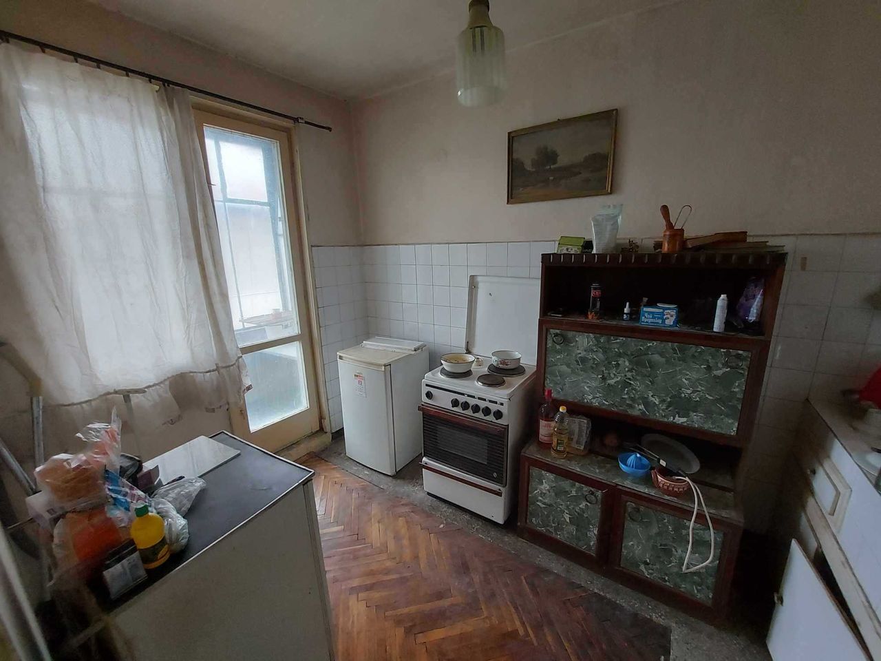 Продава се Четиристаен апартамент в Търговище, Център - 120 кв.м за 659 €/кв.м - Снимка #1