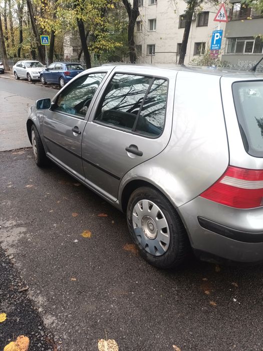 Auto
Golf 4 – 2004 – 1.4 benzină
Aduse din Germania, primul proprietar