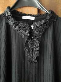 Дамска черна блуза с дълъг ръкав и дантелена яка