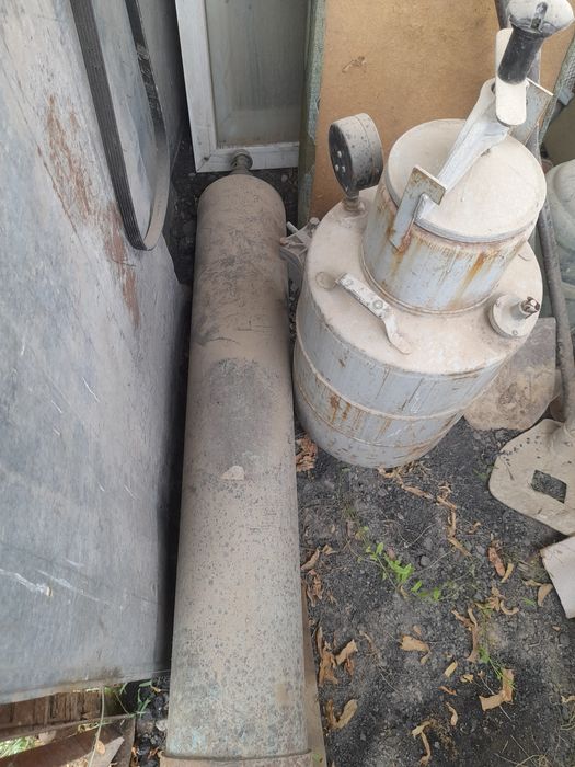 Продаю окна и кислородный болон автоген  ,колесо для тачки.