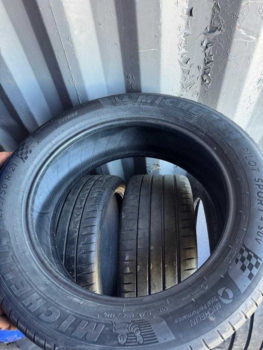 Продам комплект автомобильных шин Michelin 275/50-21
