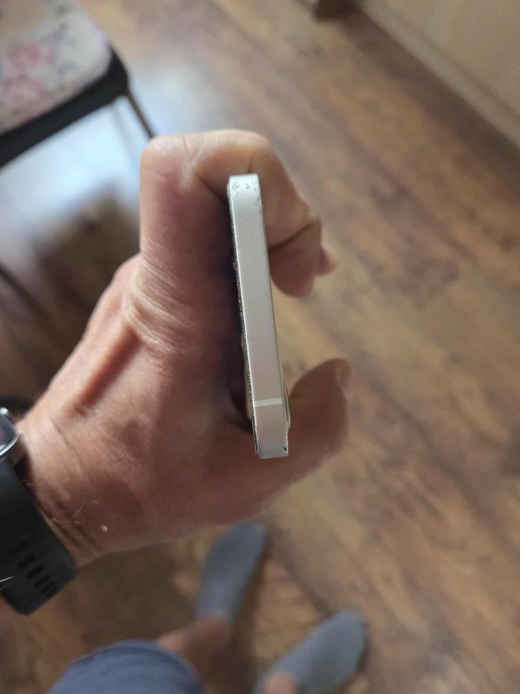 Iphone 12 /64 GB