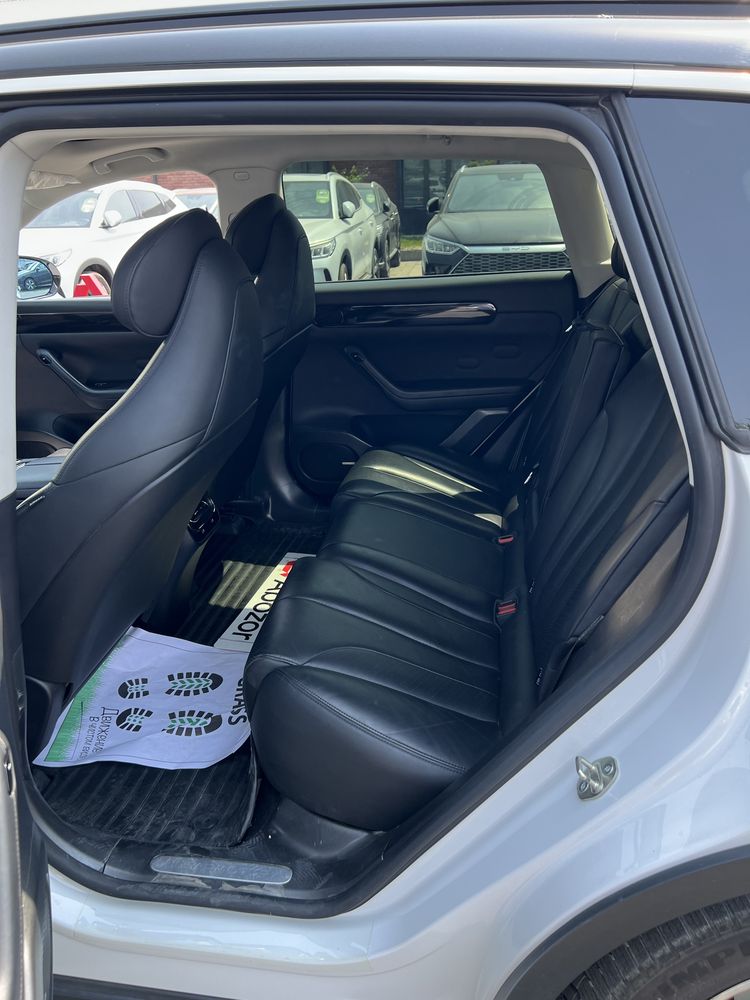 Leapmotor c11 2022 yil 43.000 km oq top toza ideal
