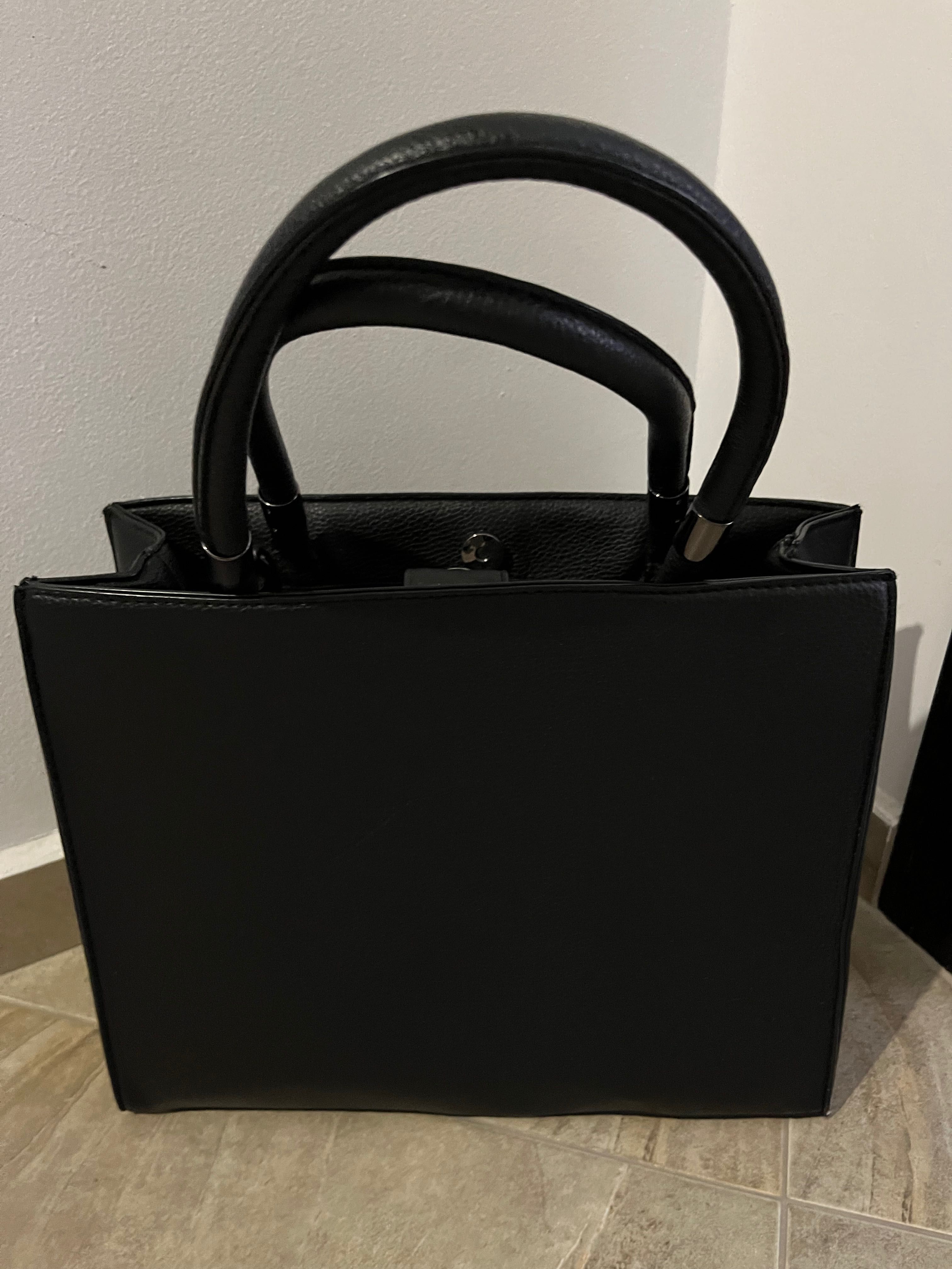 Чанта  ORSAY- елегантна