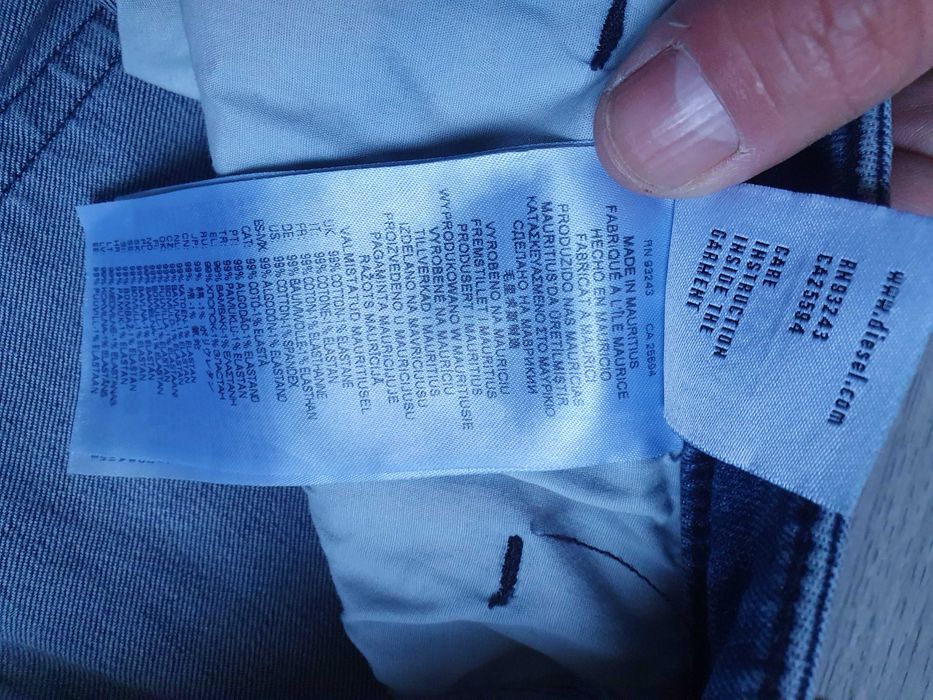 Blugi DIESEL "Sleenker" - Marime W31 L32 (Talie 84 cm)