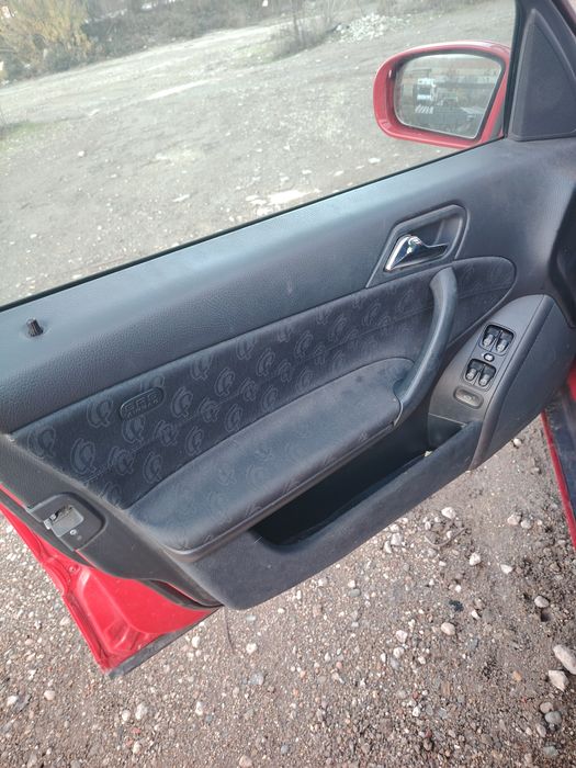 Мерцедес w203 на части.