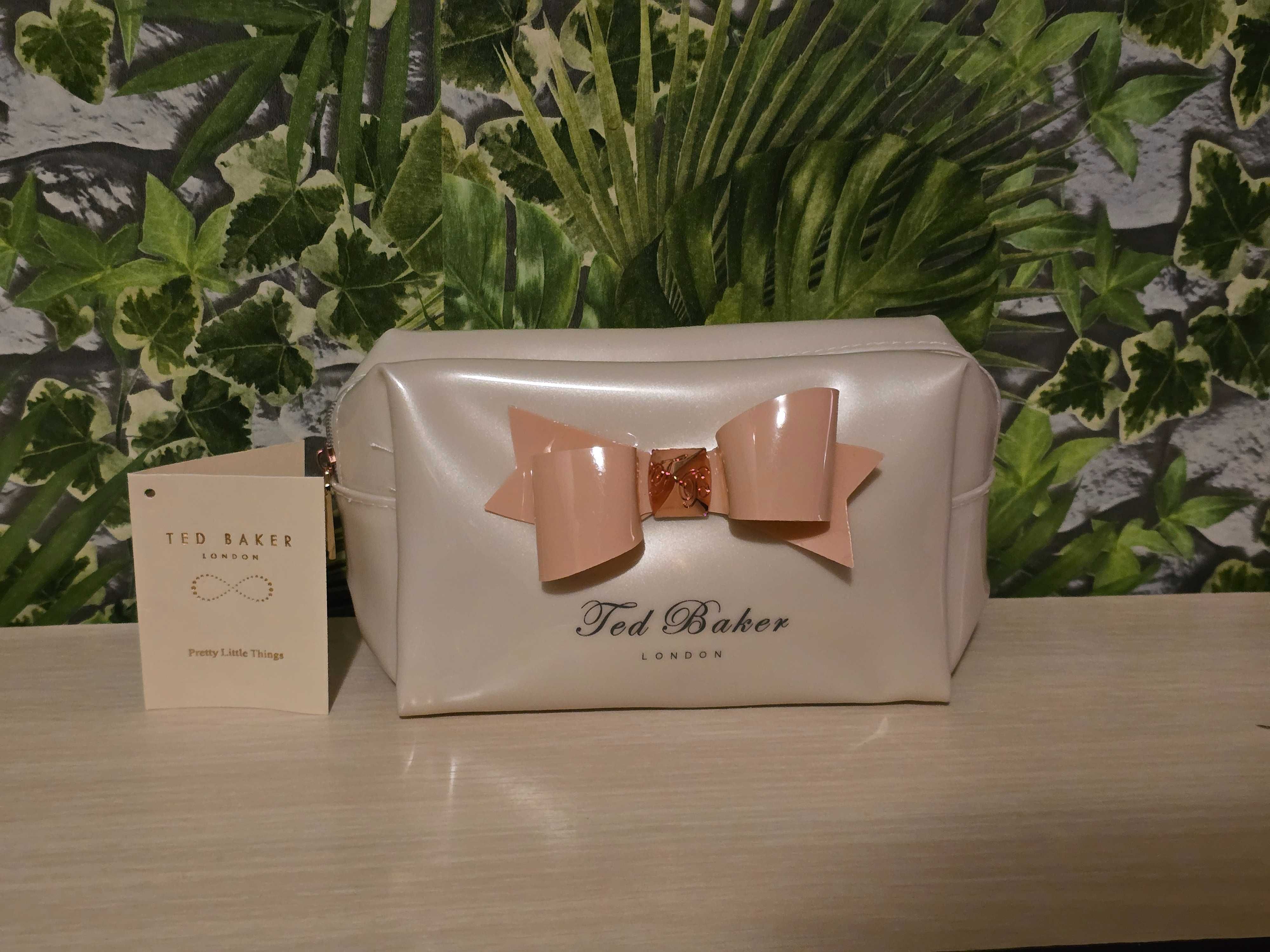 Ted Baker нови несесери