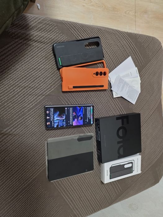 Samsung Galaxy Z Fold 4- 512GB/12GB RAM