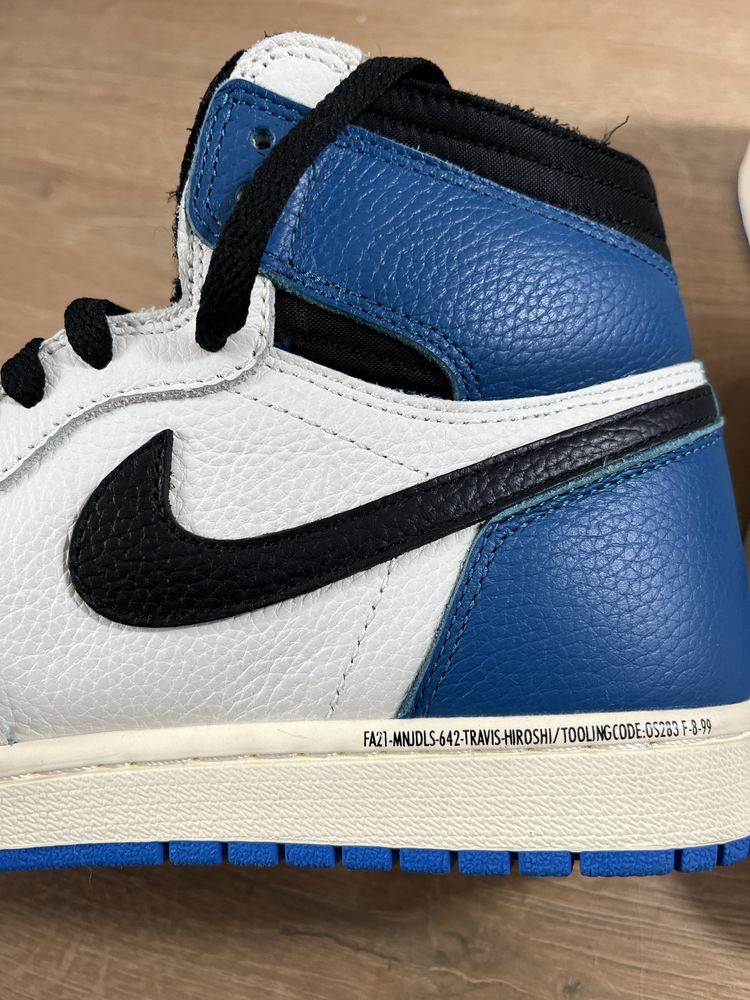 Air Jordan 1 High OG Fragment Design x Travis Scott размер 42