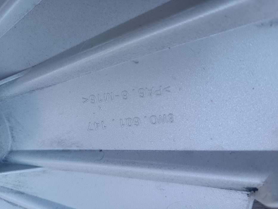1бр. оригинален тас Audi 16 цола