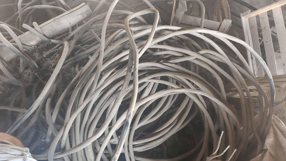 Alimin kabel sotiladi 100 metrdan oshiq