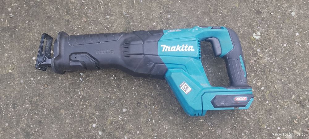 Vând makita ferăstrău sabie ani 2024 fabricat