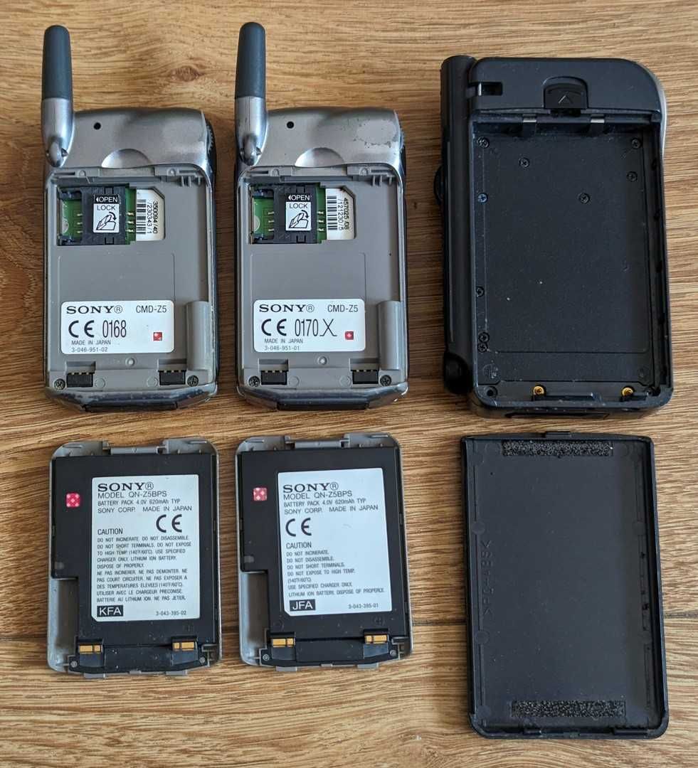 Telefoane vechi de colectie Sony CMD-Z5 si CMD-Z1 gen Ericsson, Nokia