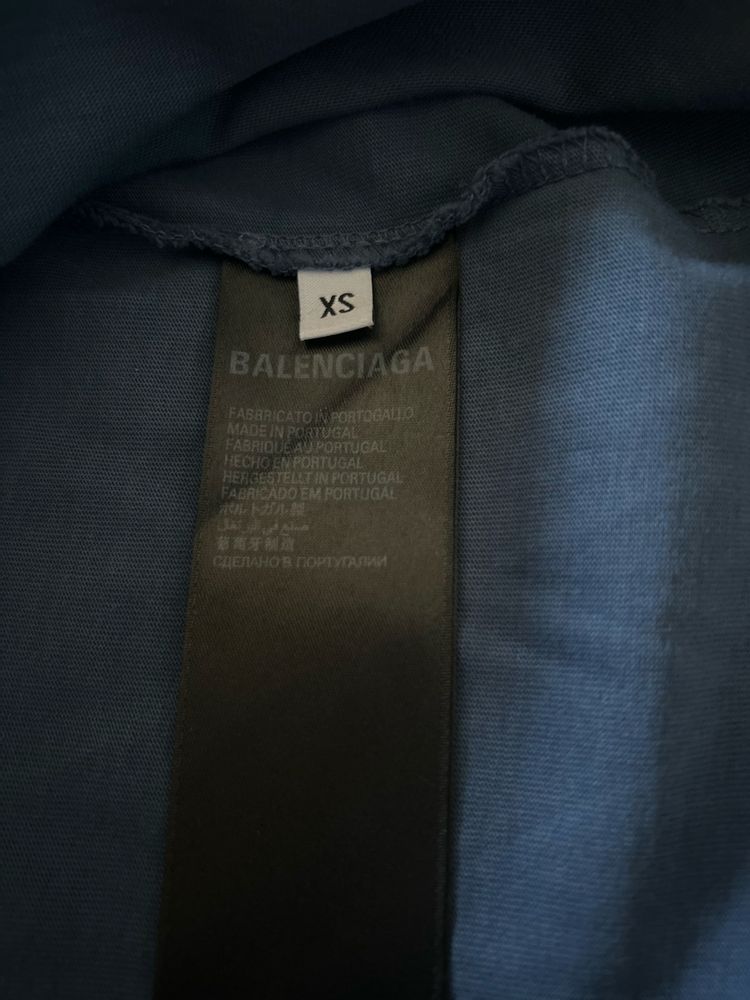 Тениска Balenciaga тъмно синя