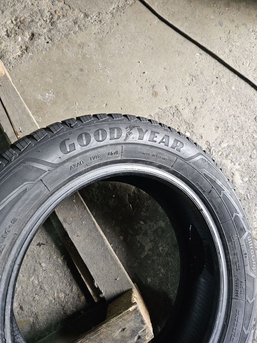 2 anvelope iarna 185 65 15 Goodyear 2019